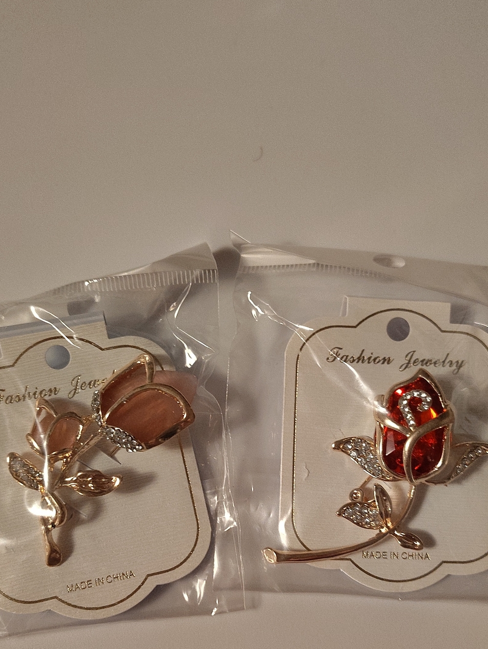 Fashion Jewelry Gold-Tone Rose Brooches with Red and Peach Accents